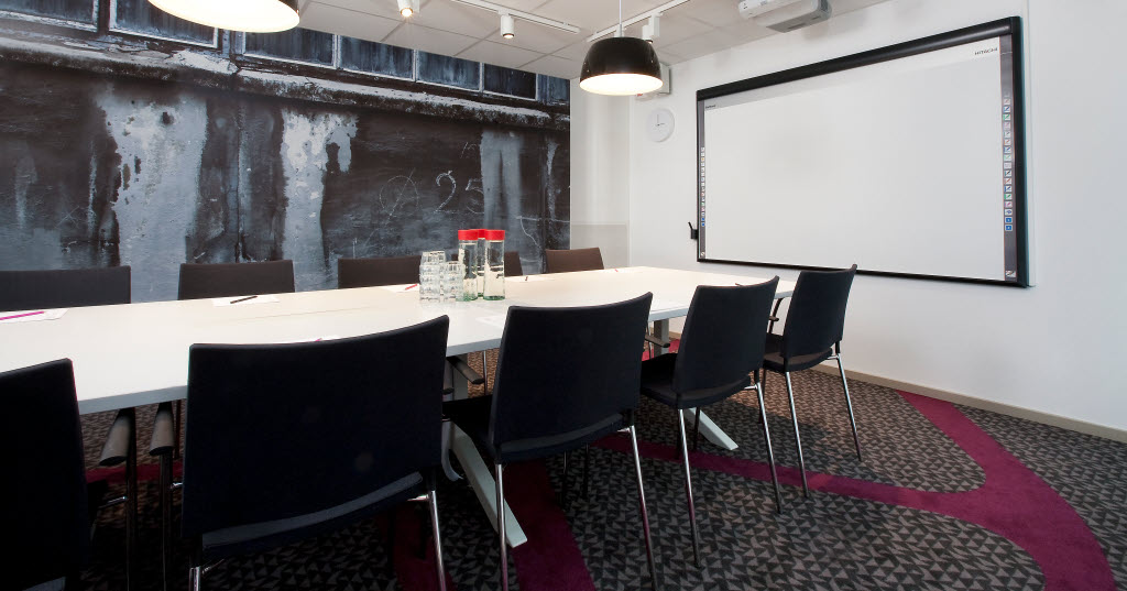 Photo by: Paul Bjorkman, Kyrkogatan, 20 411 15 Goteborg, 0722- 50 33 91, paul@paulbjorkman.se Scandic Plaza, Boras, meeting, conference